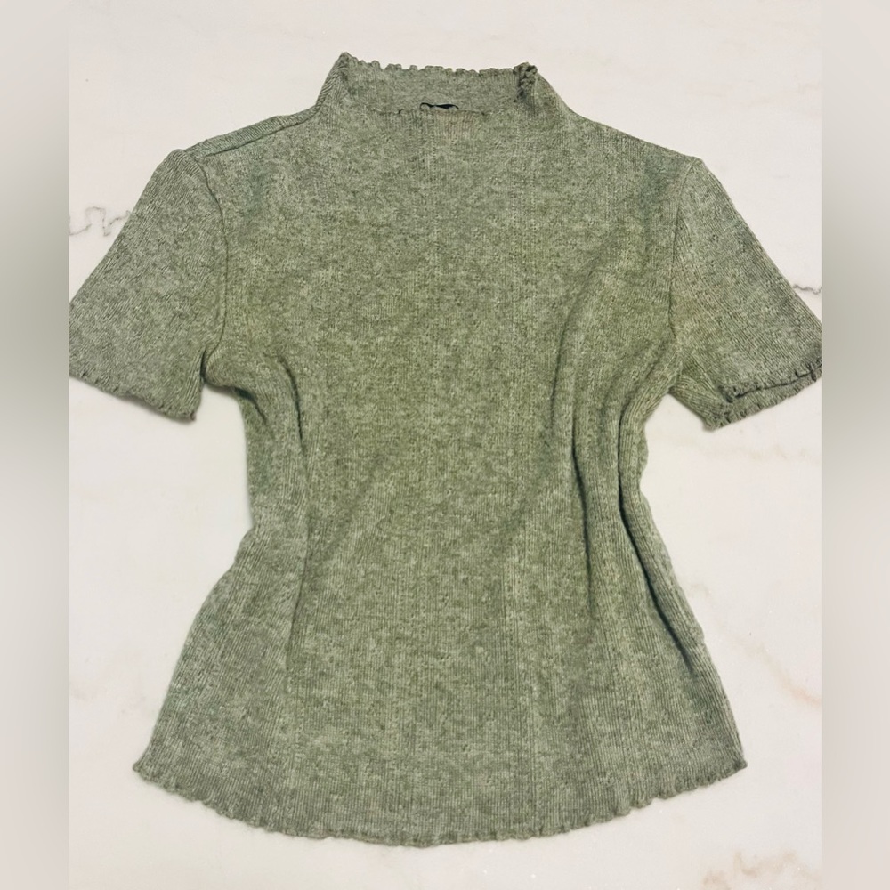 Mock neck shirt mint green size small